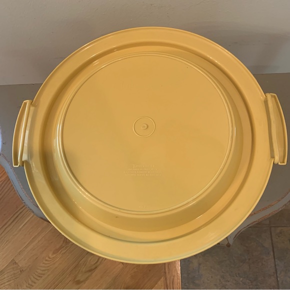 VTG Tupperware Cake/Pie Keeper With Handle - Picture 5 of 7